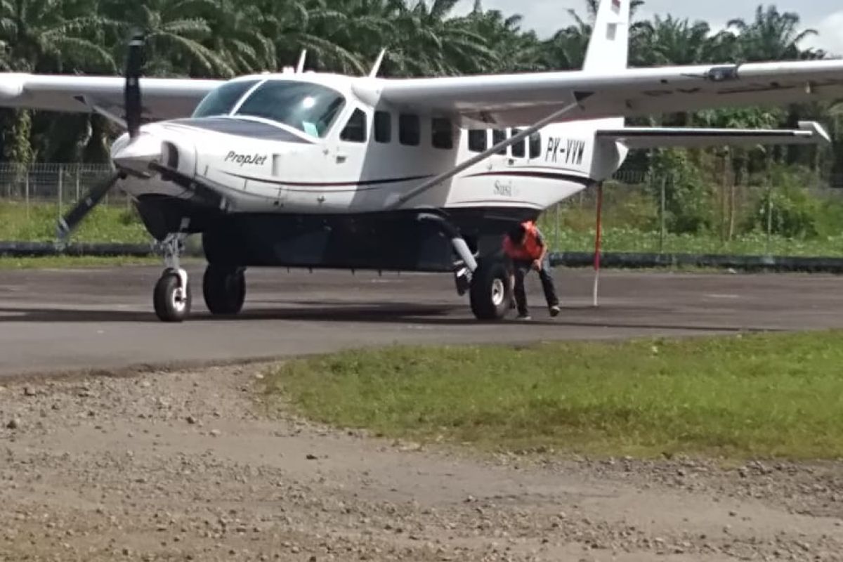 Pasaman Barat tunggu pemerintah pusat terkait aktivitas penerbangan