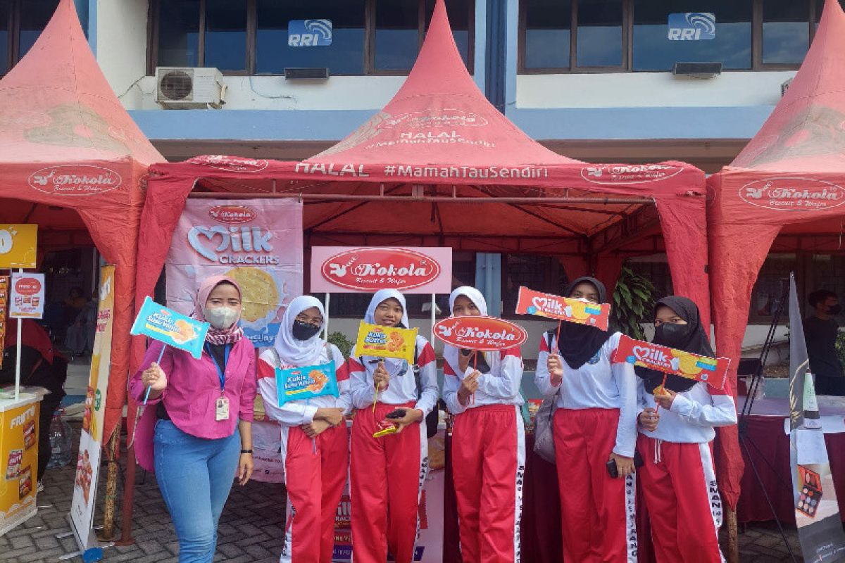 Festival Pelajar Nusantara, Biskuit Kokola edukasi biskuit halal higienis