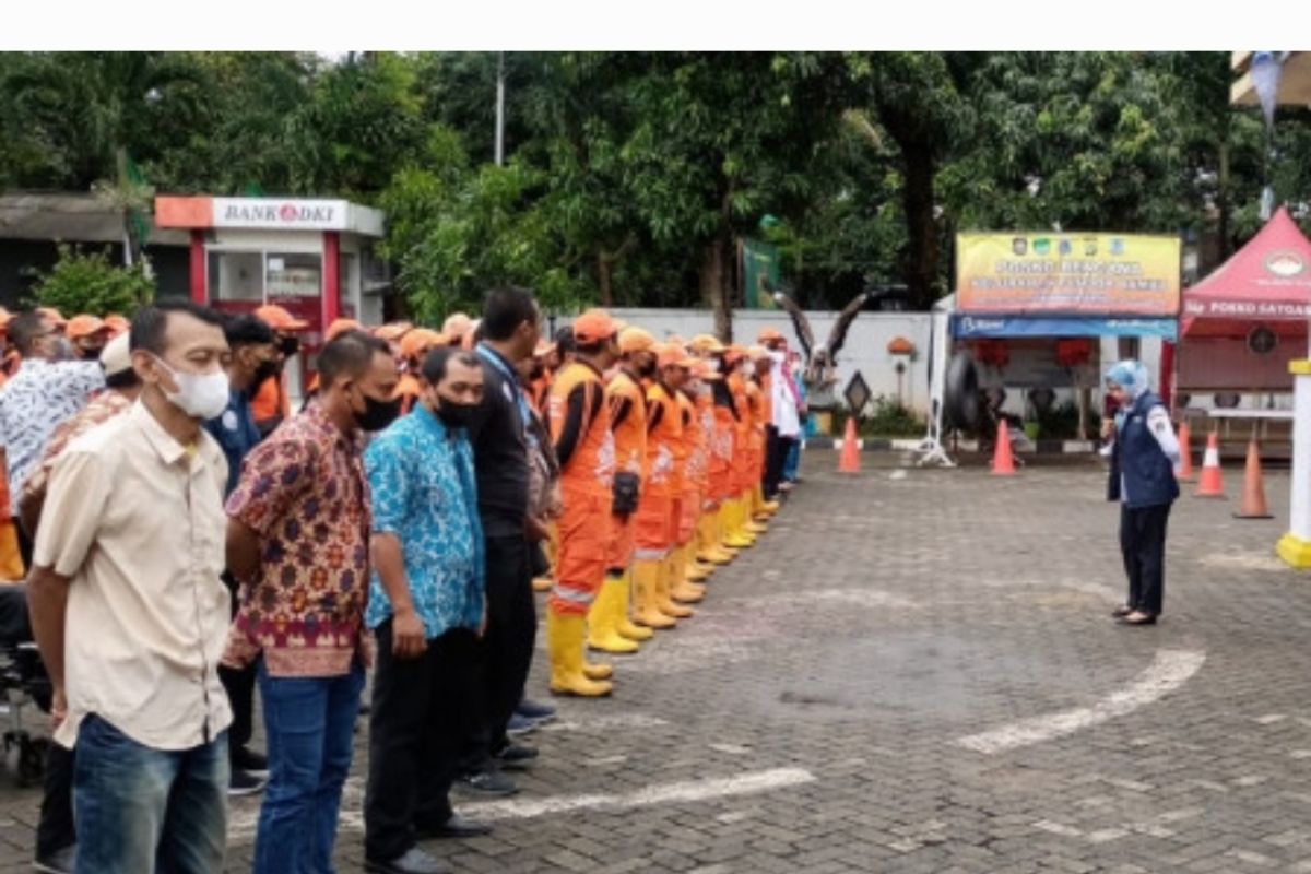 Jakarta Timur siagakan 150 personel tangani banjir di Duren Sawit