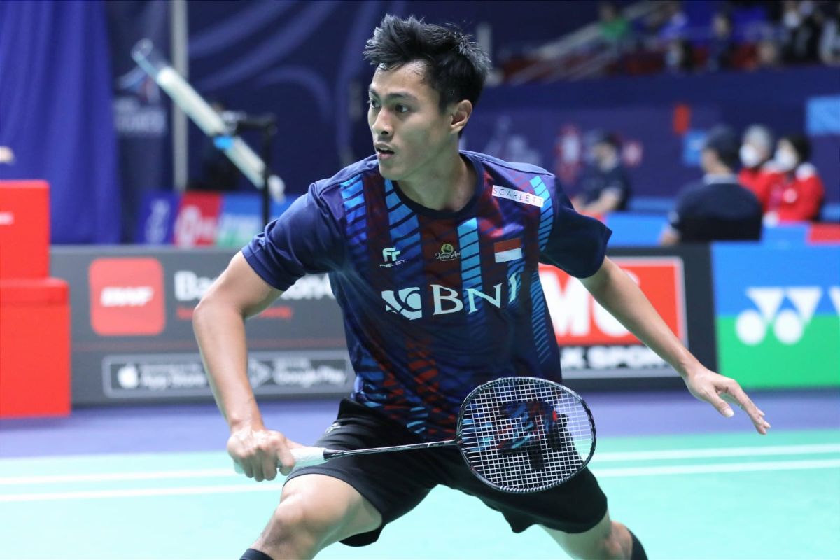 Shesar ditaklukkan Loh Kean Yew pada perempat final Hylo Open