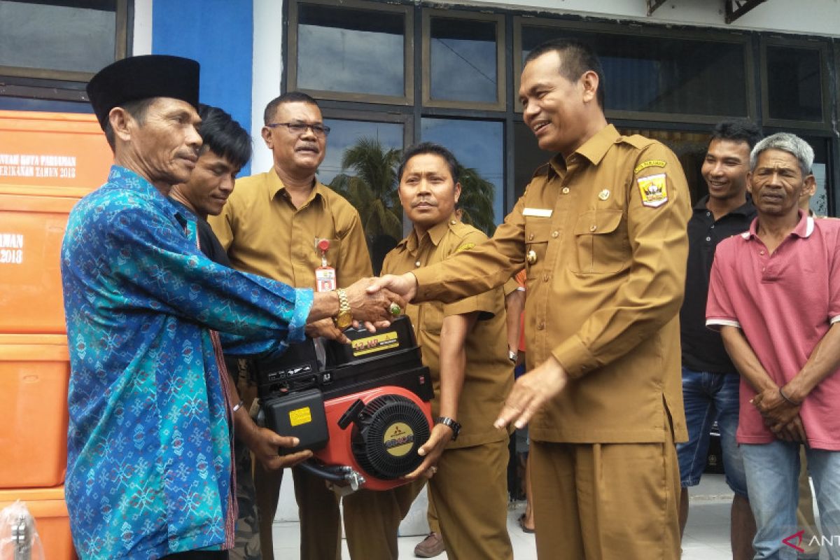 Nelayan Pariaman dapat bantuan alat tangkap senilai Rp1,2 miliar pada 2022