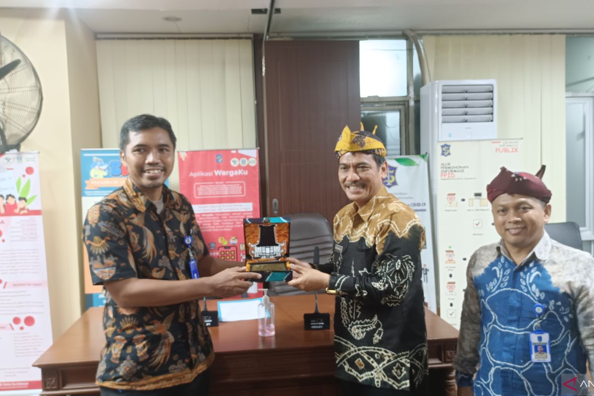 DKISP Banjar belajar kerja sama media dengan Diskominfo Surabaya