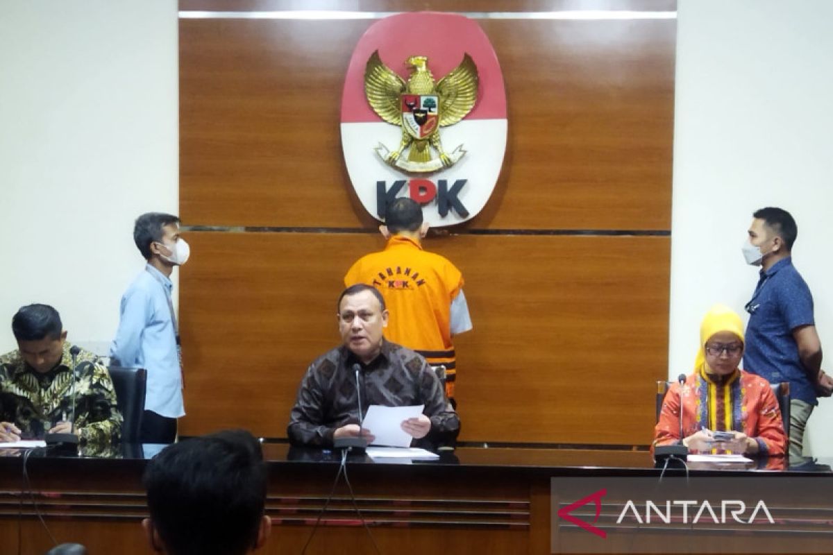 Eks Kepala BPN Riau tersangka suap pengurusan HGU