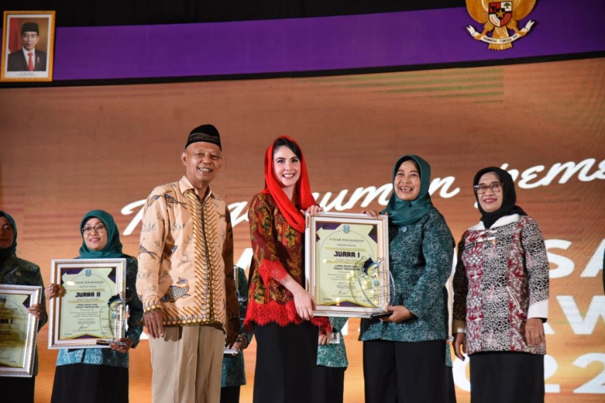 Arumi Bachsin apresiasi lomba masak ikan tingkat provinsi