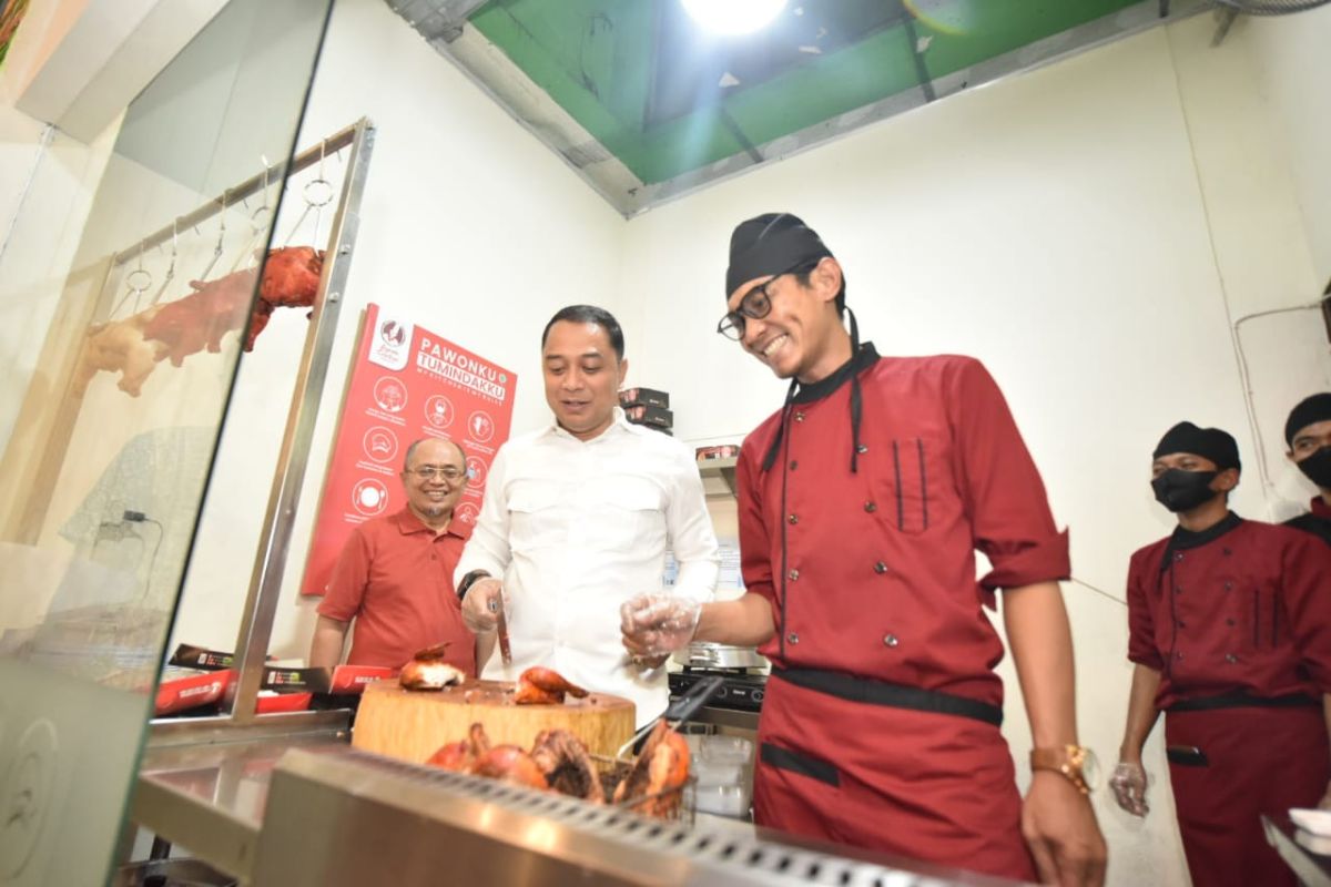 Eri Cahyadi luncurkan outlet UMKM Ayam Canton Soerabaja