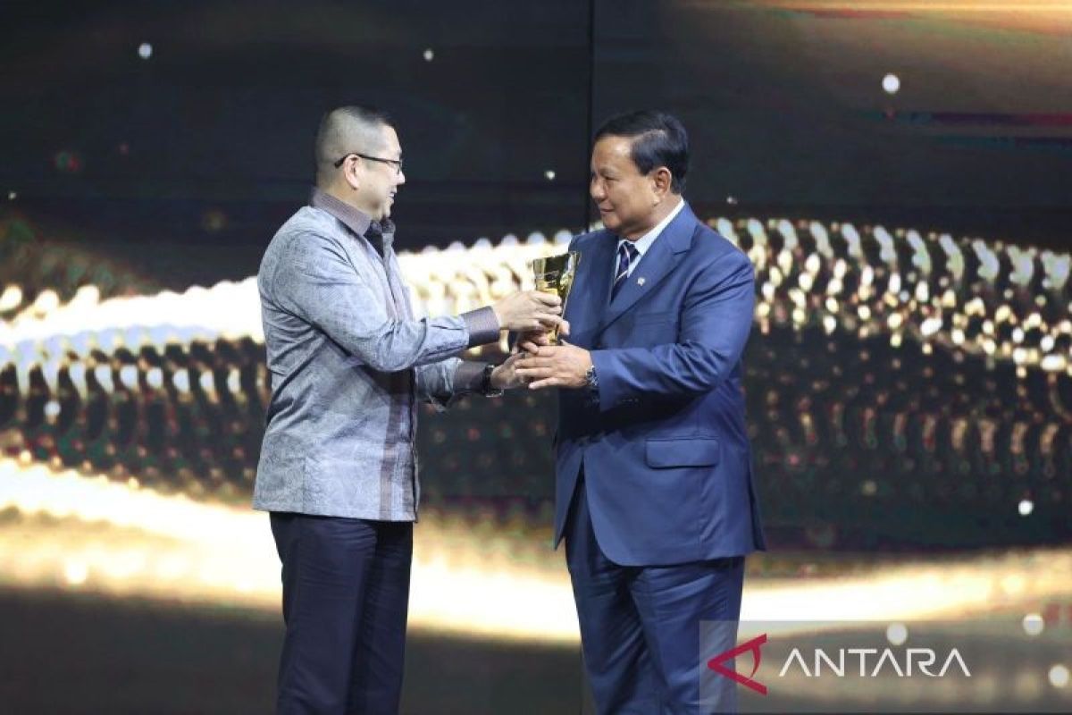 Menhan Prabowo Subianto raih penghargaan "Outstanding Leader in National Defense"