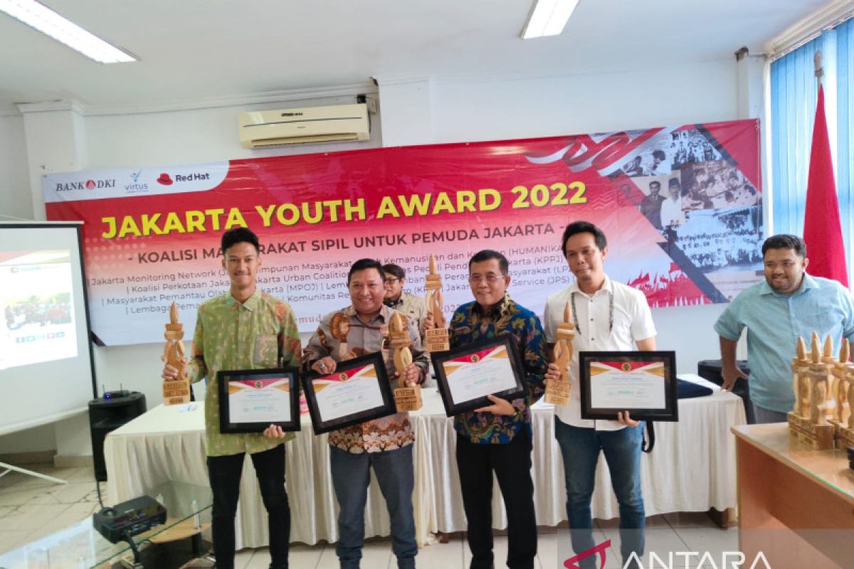 10 tokoh raih penghargaan Jakarta Youth Award 2022