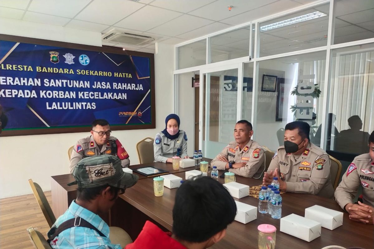 Jasa Raharja Tangerang gerak cepat serahkan santunan korban kecelakaan di Bandara Soetta