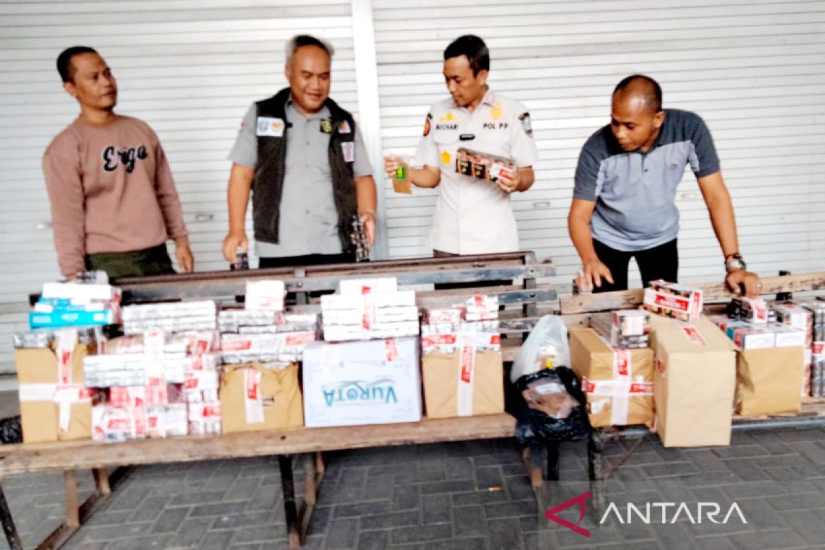 BC Jember dan Satpol PP Situbondo kembali sita ribuan batang rokok ilegal