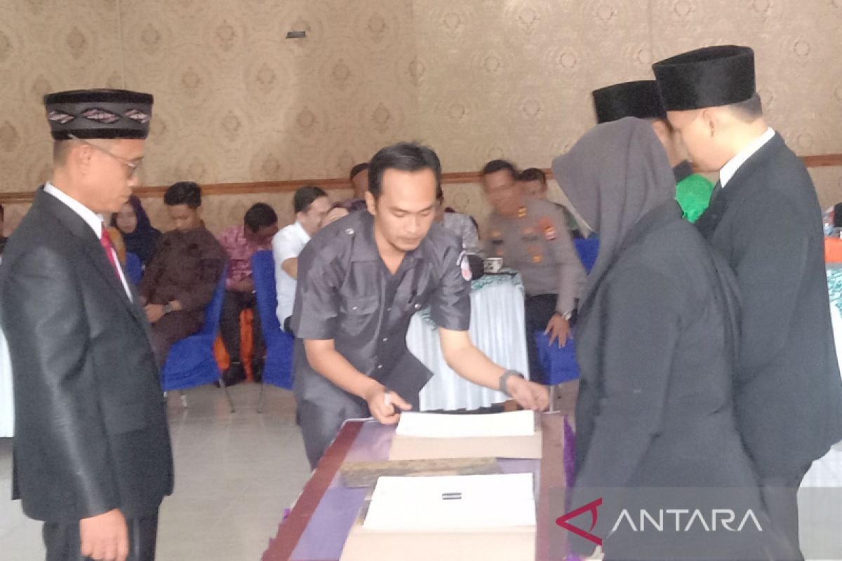 Bawaslu Mukomuko lantik 45 panwaslu kecamatan