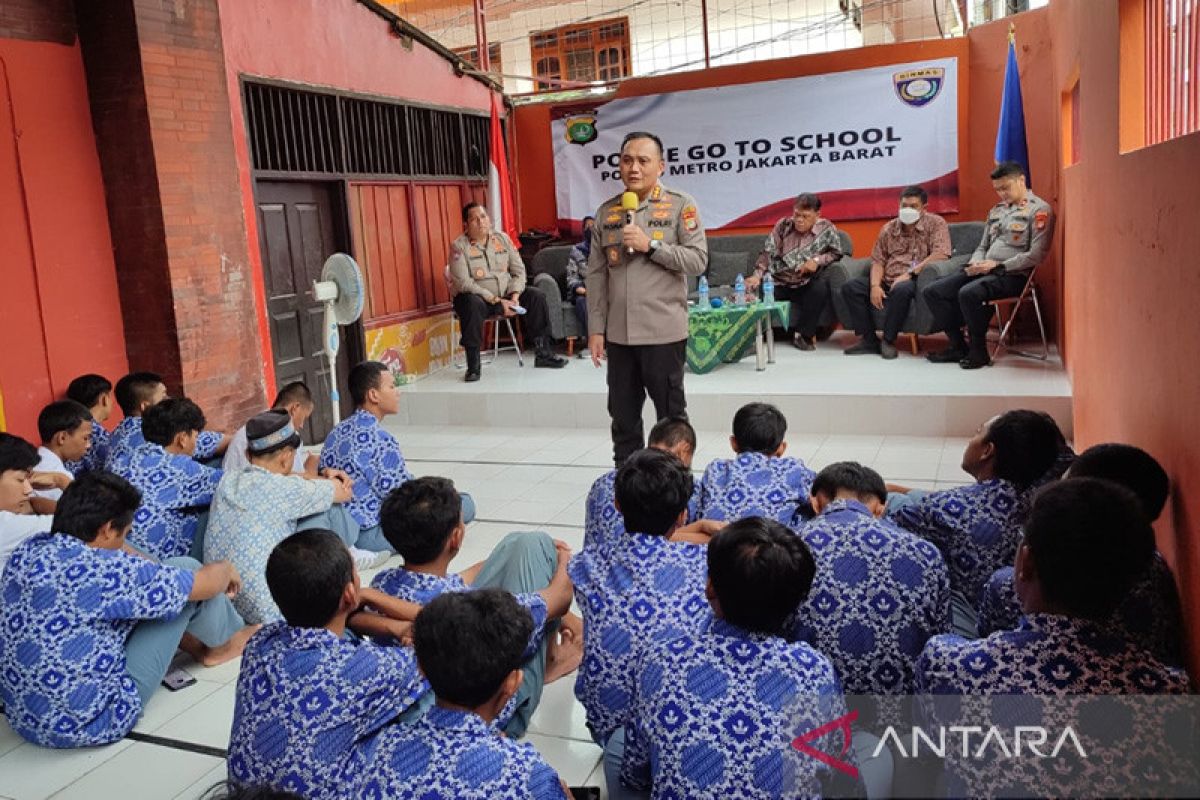 Polisi catat 30 sekolah di Jakarta Barat sering terlibat tawuran