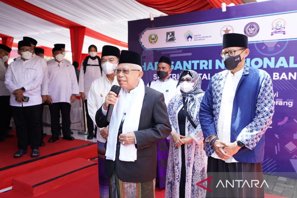 Wapres Ma'ruf Amin minta masyarakat tetap waspadai varian Omicron XBB