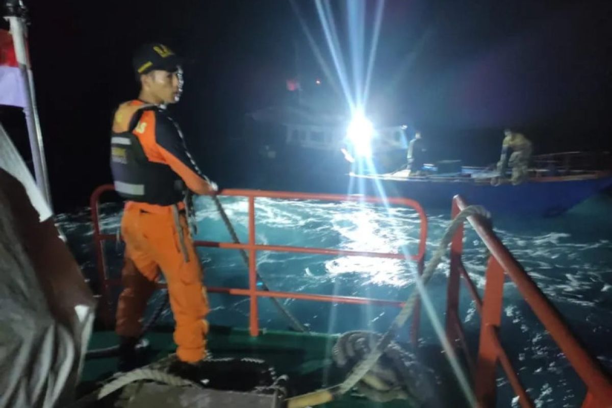 Basarnas Manado berhasil temukan kapal ikan KM Berkat Lisan mati mesin