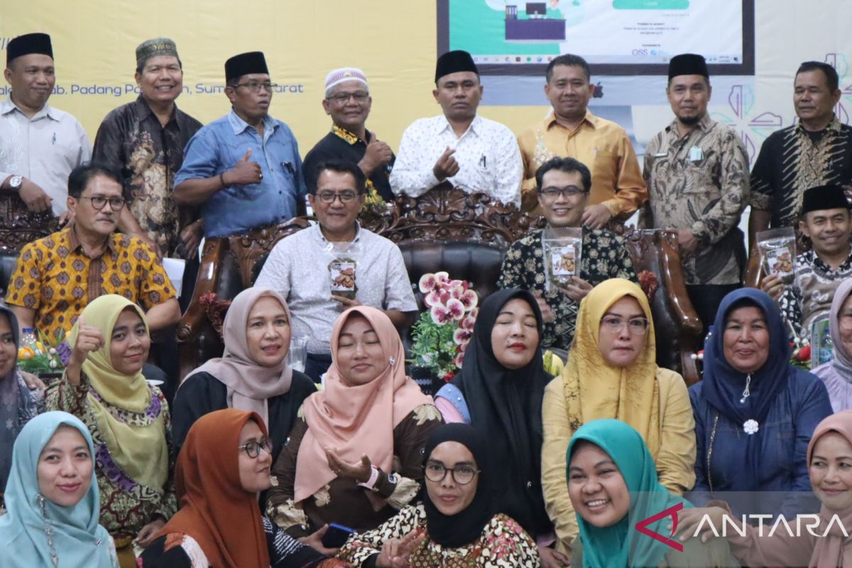 BPJPH edukasi puluhan pelaku usaha Sumbar dapatkan sertifikat halal