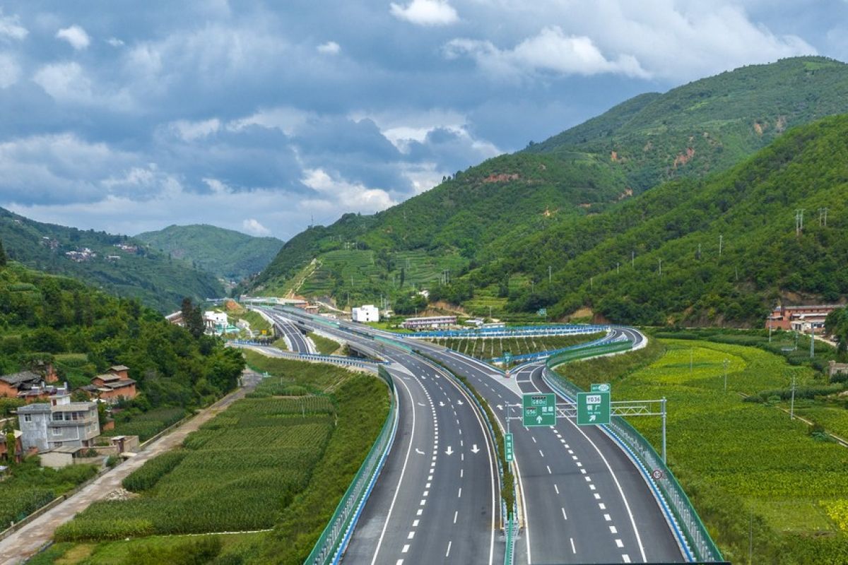 Investasi transportasi China naik 6,3 persen pada 3Q pertama 2022