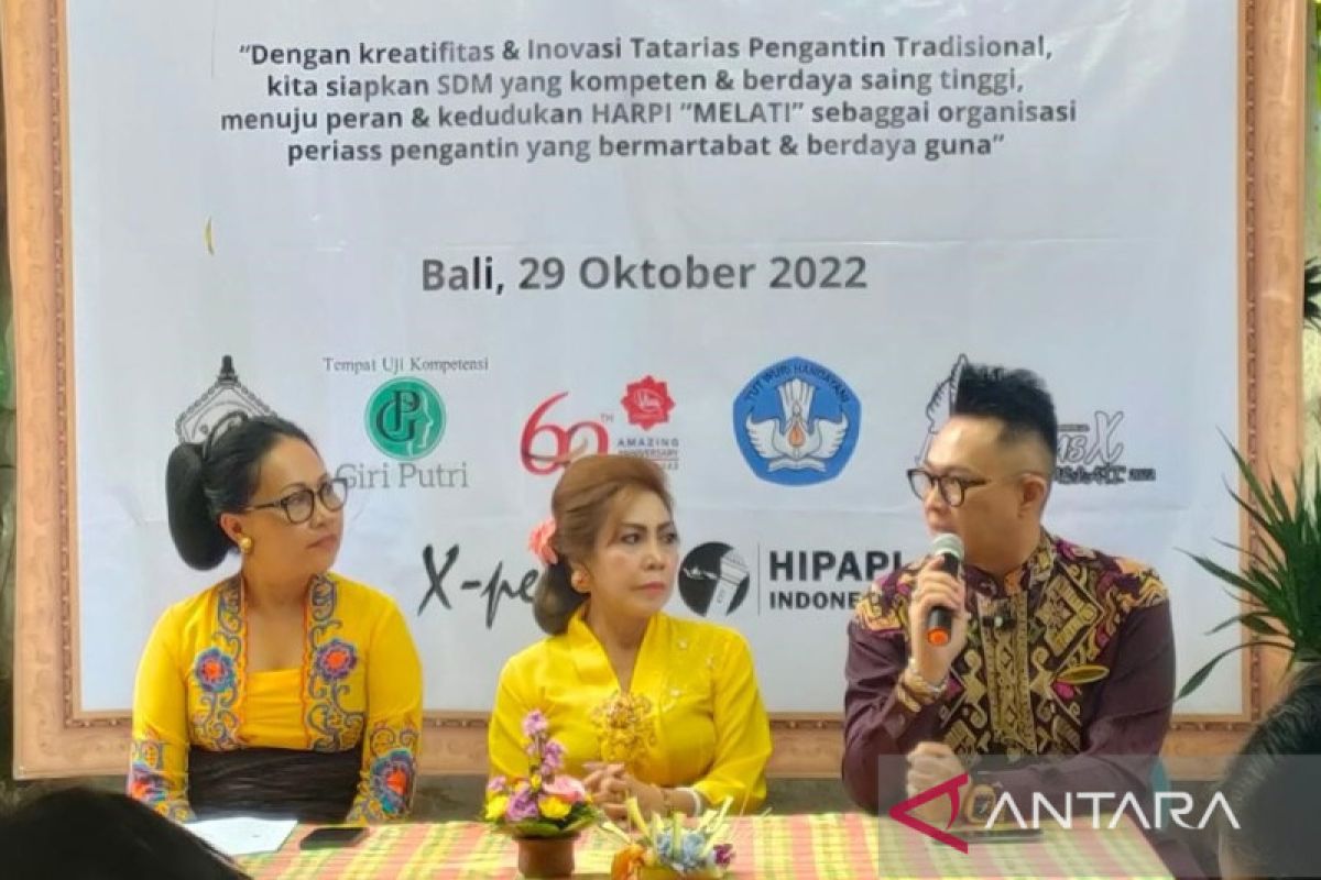 Enam tata rias pengantin Bali dibakukan pada Rakernas X Harpi Melati