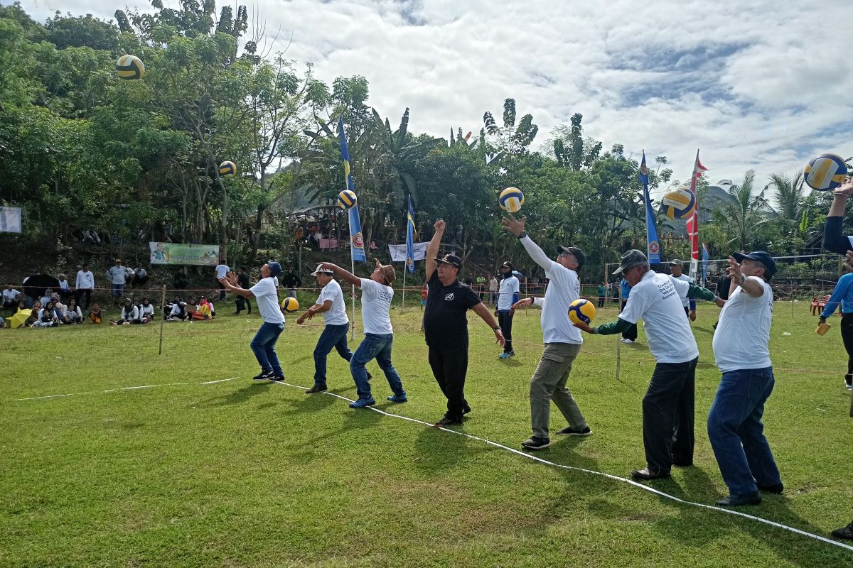 Peringati Sumpah Pemuda, Karang Taruna Gunung Sugih Gelar Tournament Chandra Asri One Day Volleyball-Men 2022