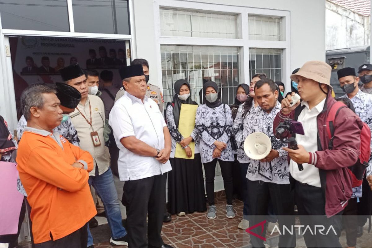 Sebanyak 524 guru di Bengkulu meminta DPD RI angkat honorer jadi PPPK