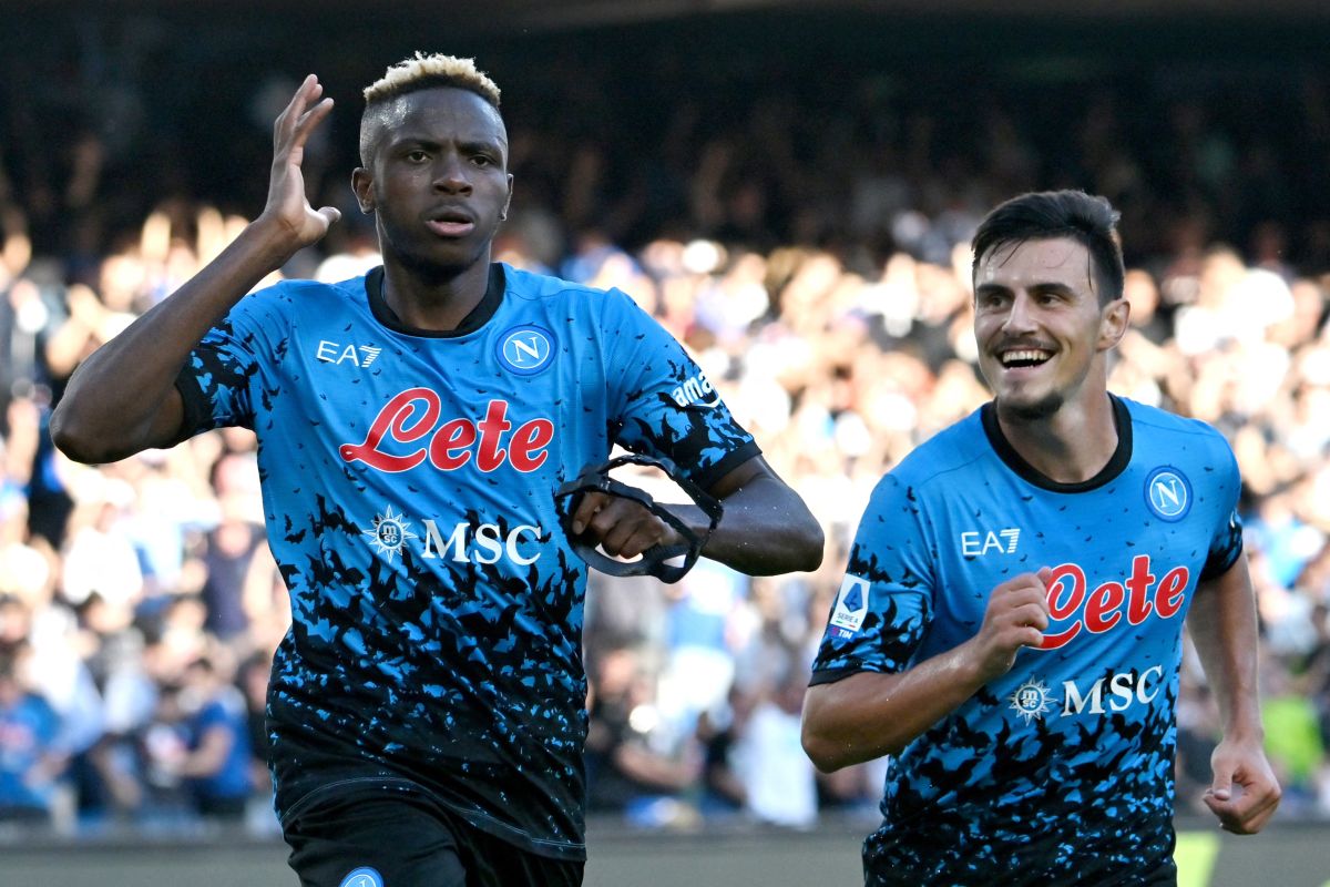 Napoli kokoh puncak klasemen usai menang atas Sassuolo