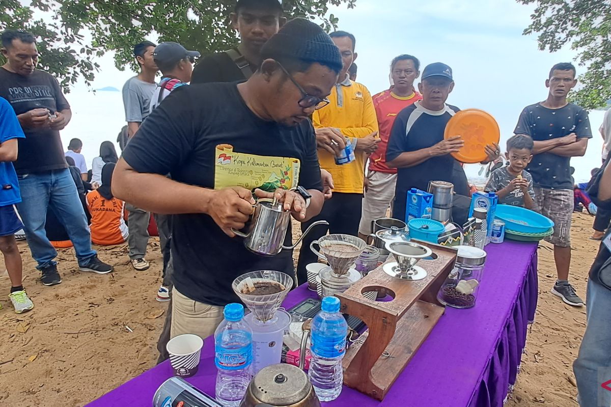 Rumah Kopi diharapkan meningkatkan kesejahteraan  petani kopi  Sukadana