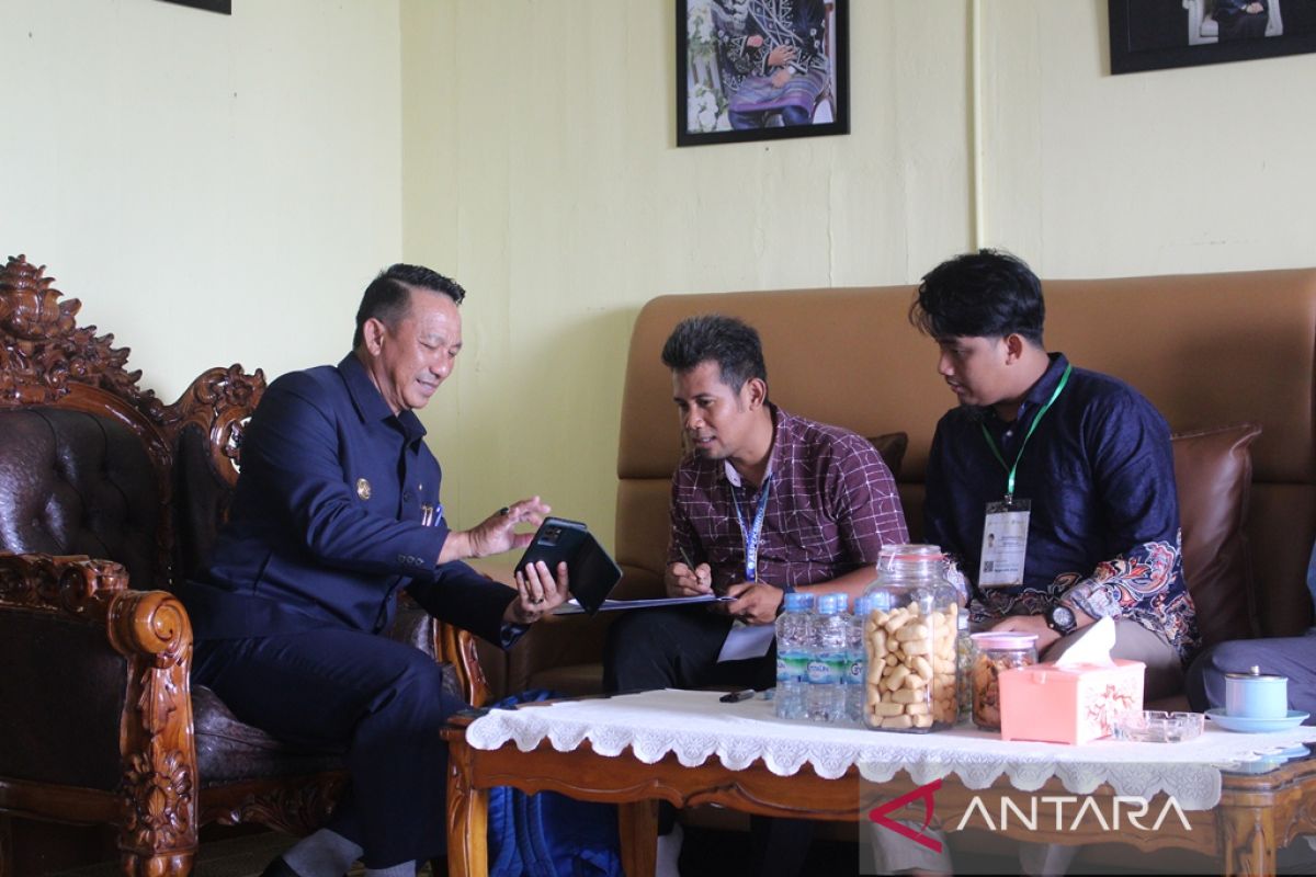 Bupati Belitung Timur jadi responden pertama Regsosek 2022