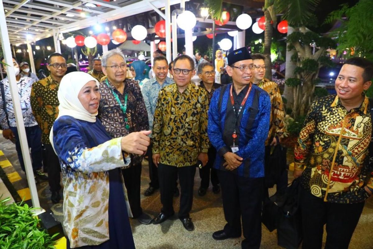 Khofifah dorong Forum Rektor Indonesia rumuskan rekomendasi strategis