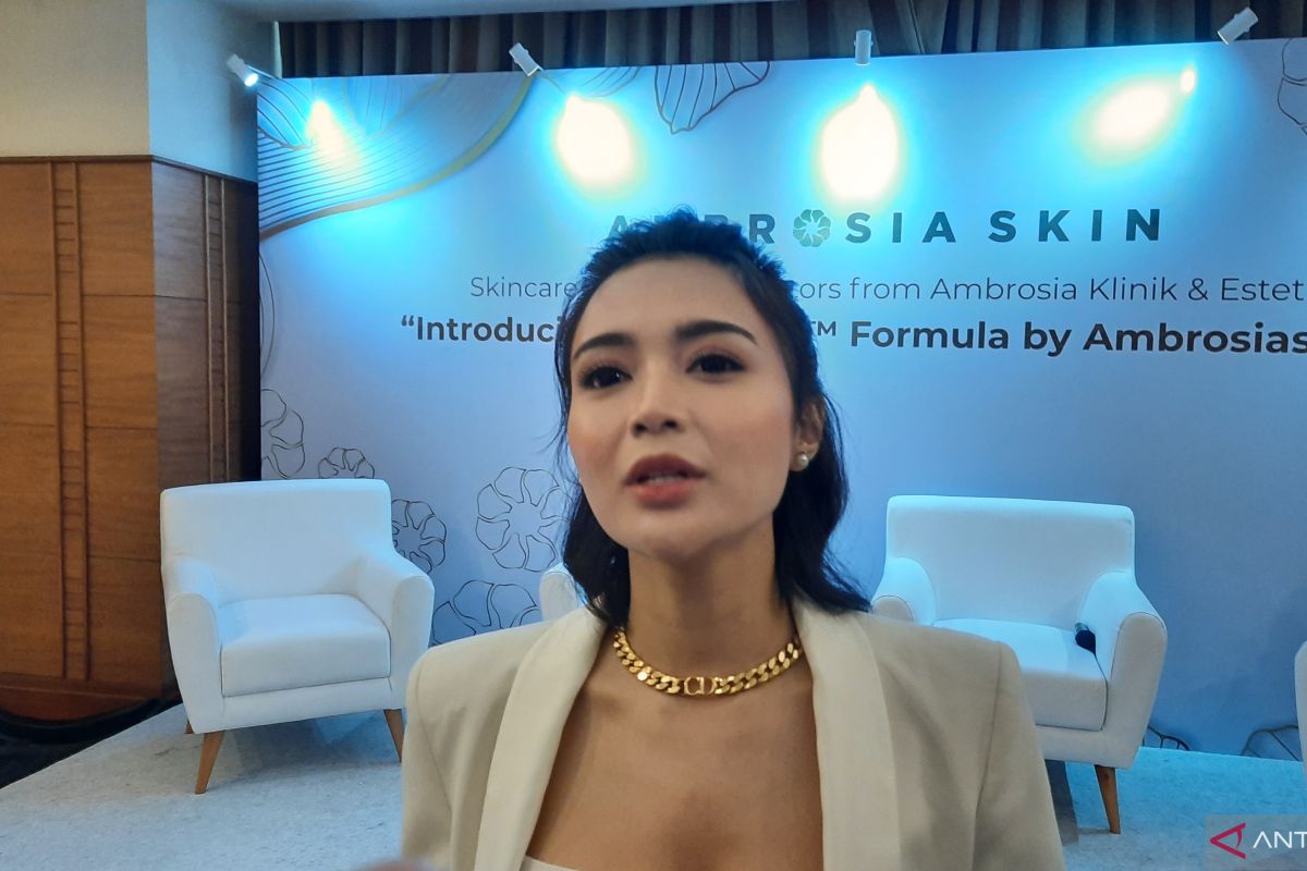 Ini tips Wika Salim soal makeup dan perawatan rutin