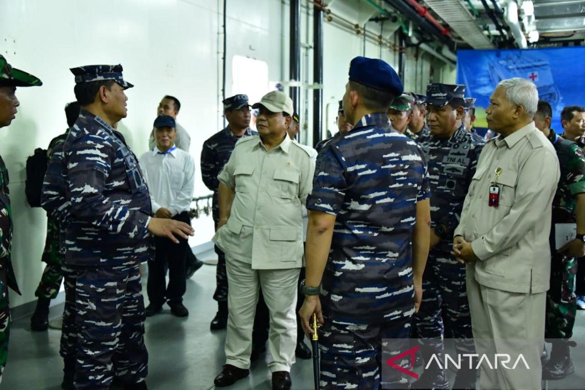 TNI AL pamerkan alutsista dalam rangkaian Indo Defence Tahun 2022