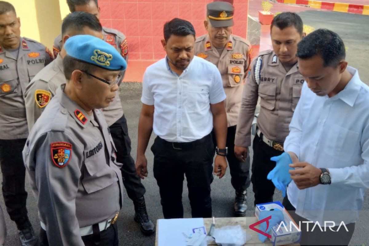 Perwira dan kapolsek di Aceh Barat jalani tes urine, ada apa?