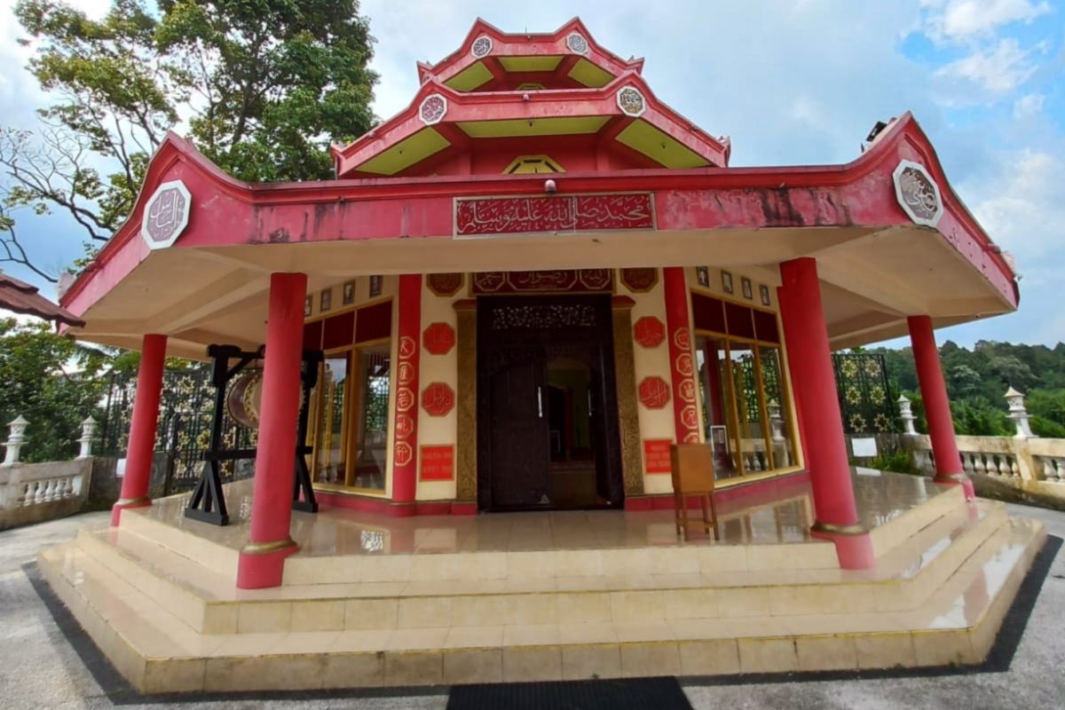Menengok Masjid Ridwan bernuansa Tionghoa