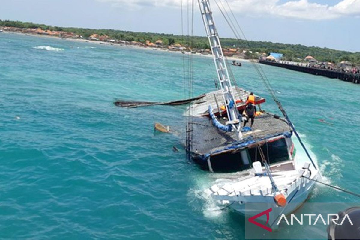 Hoaks! Kapal wisata Blue Lagoon karam di Bali