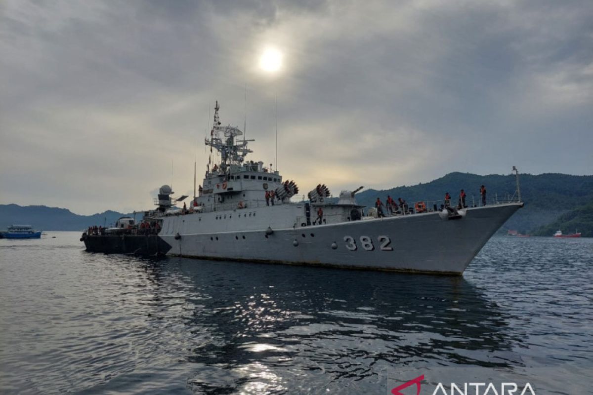 TNI AL siagakan KRI - KAL dukung Festival Bunaken