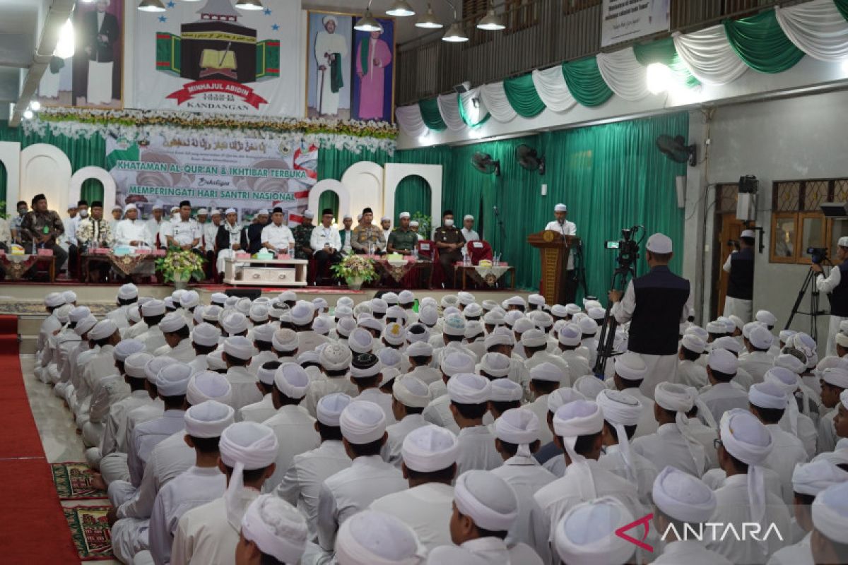 Ponpes Minhajul Abidin gelar khataman Al Qur'an dan Ikhtibar terbuka