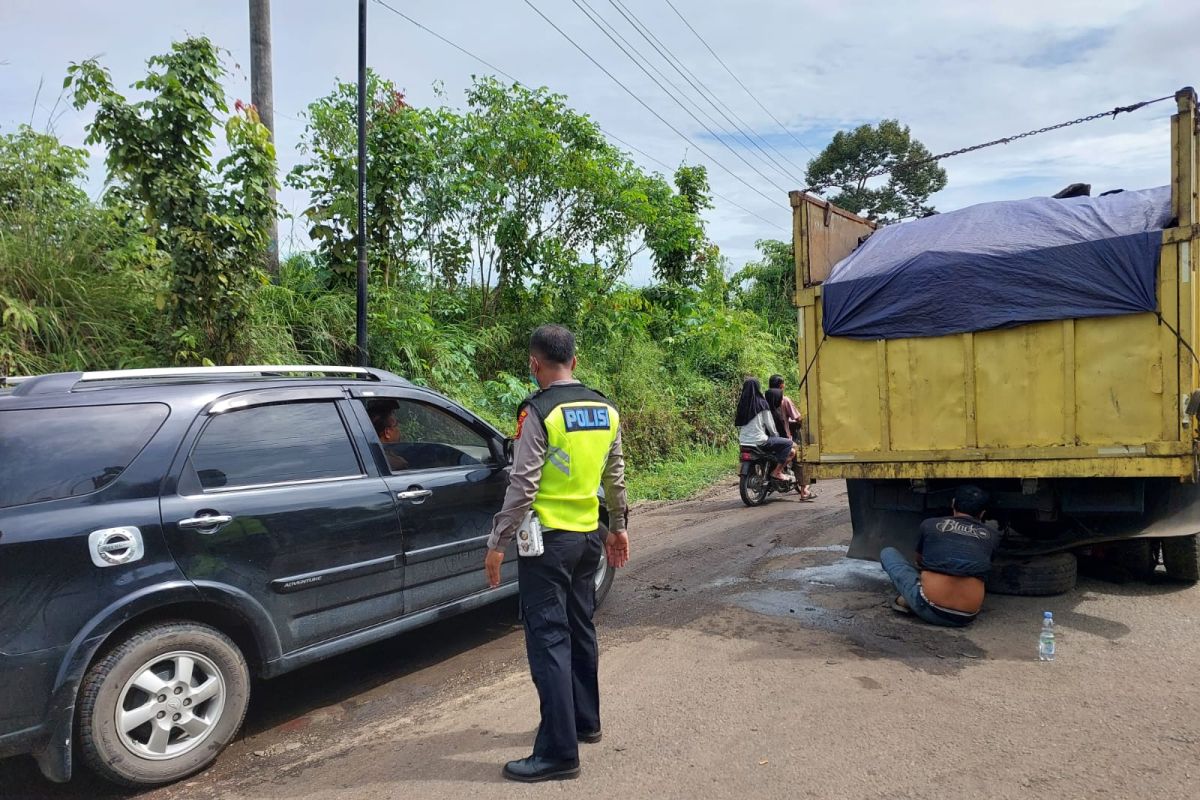 Polda Jambi Melaporkan Ratusan Angkutan Batu Bara Yang Langgar Aturan Antara News 