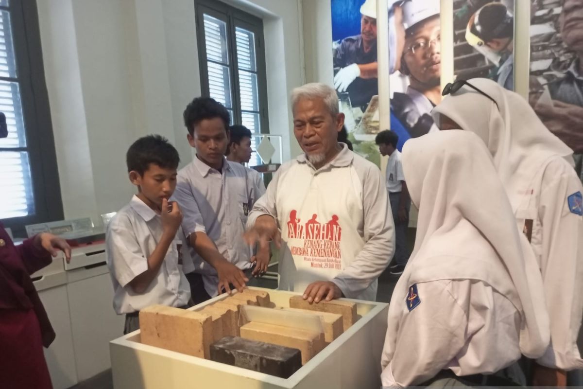 Museum Timah Indonesia Muntok diserbu ratusan pelajar, kenalkan sejarah Timah dan Kota Muntok