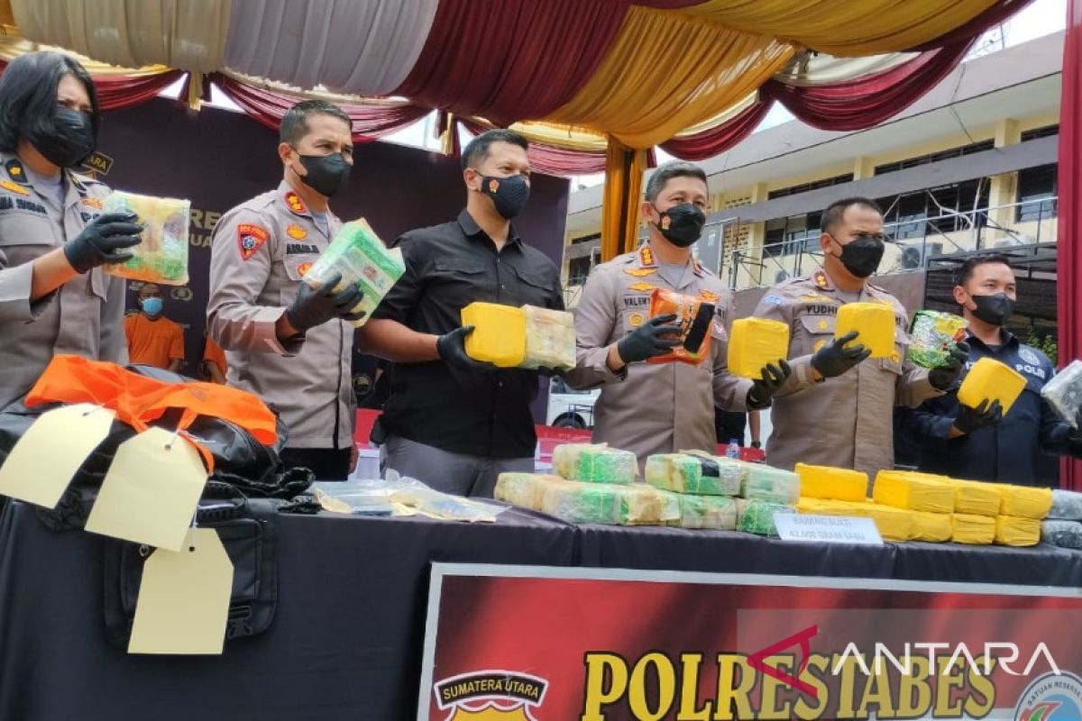 Polrestabes Medan menggagalkan peredaran 42 kg sabu-sabu asal Malaysia