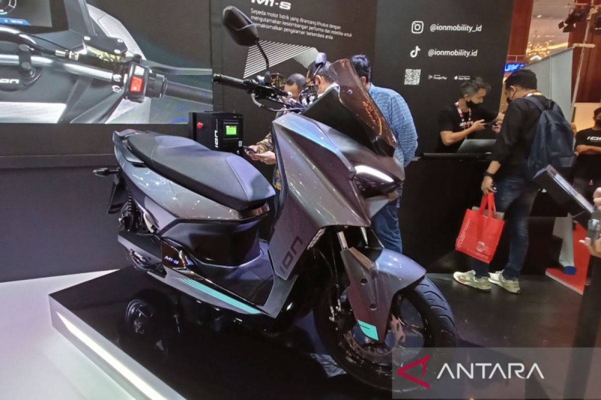 ION Mobility perkenalkan motor listrik M1-S di IMOS 2022