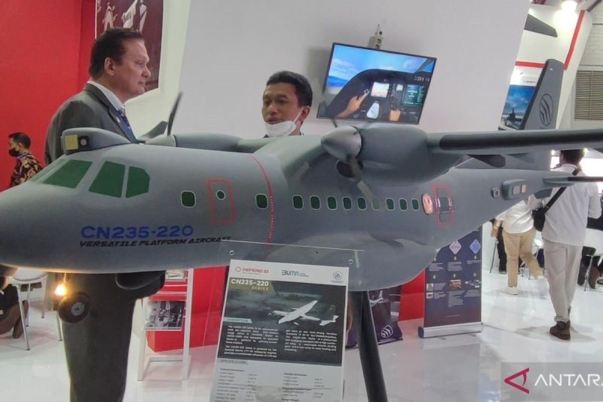 PT DI dan Kemhan tandatangani kontrak pengadaan pesawat CN235-220