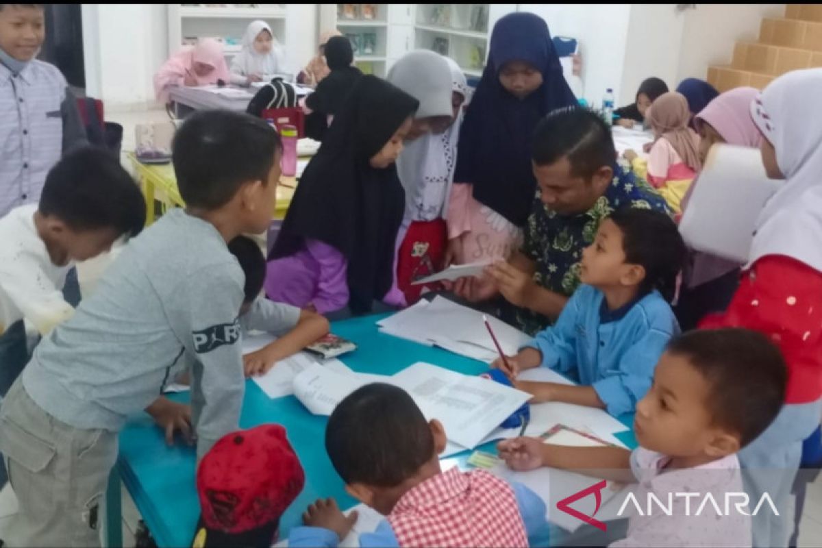 Perpustakaan Daerah Kabupaten Natuna buka kelas bahasa Inggris gratis