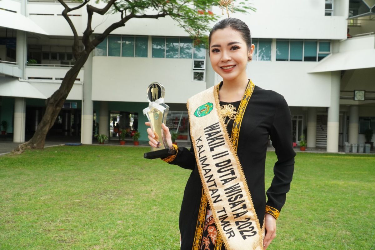 Dua mahasiswa UK Petra juara ajang Perhelatan Dinas Pariwisata Kaltim