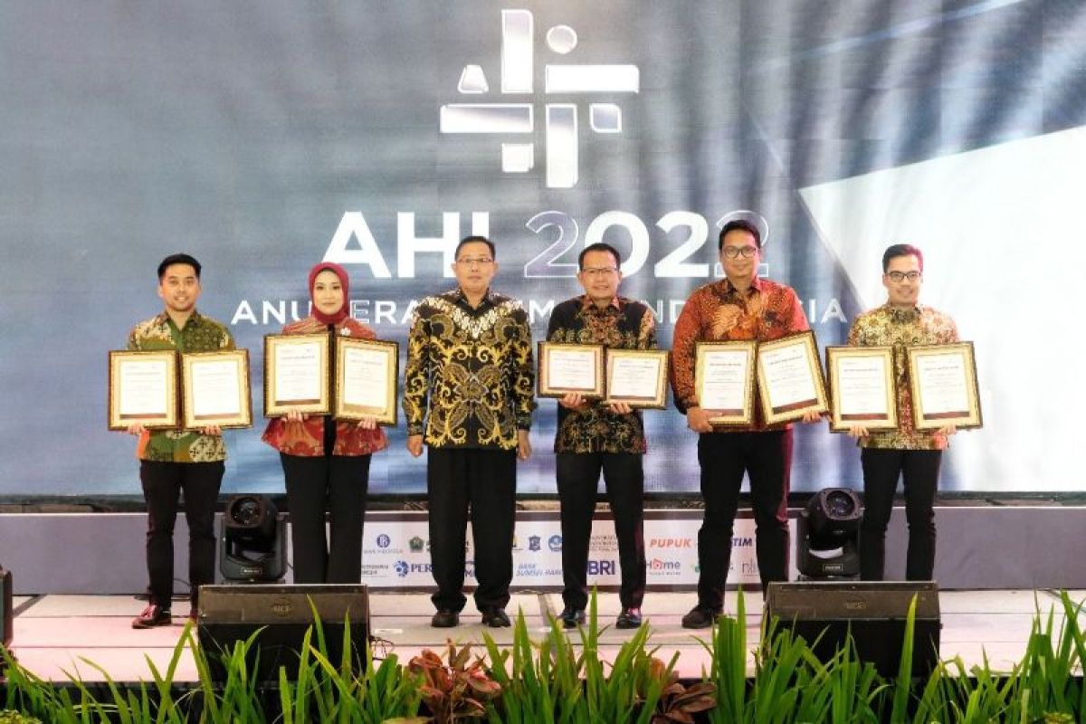 Peruri raih dua penghargaan di ajang anugerah humas Indonesia 2022