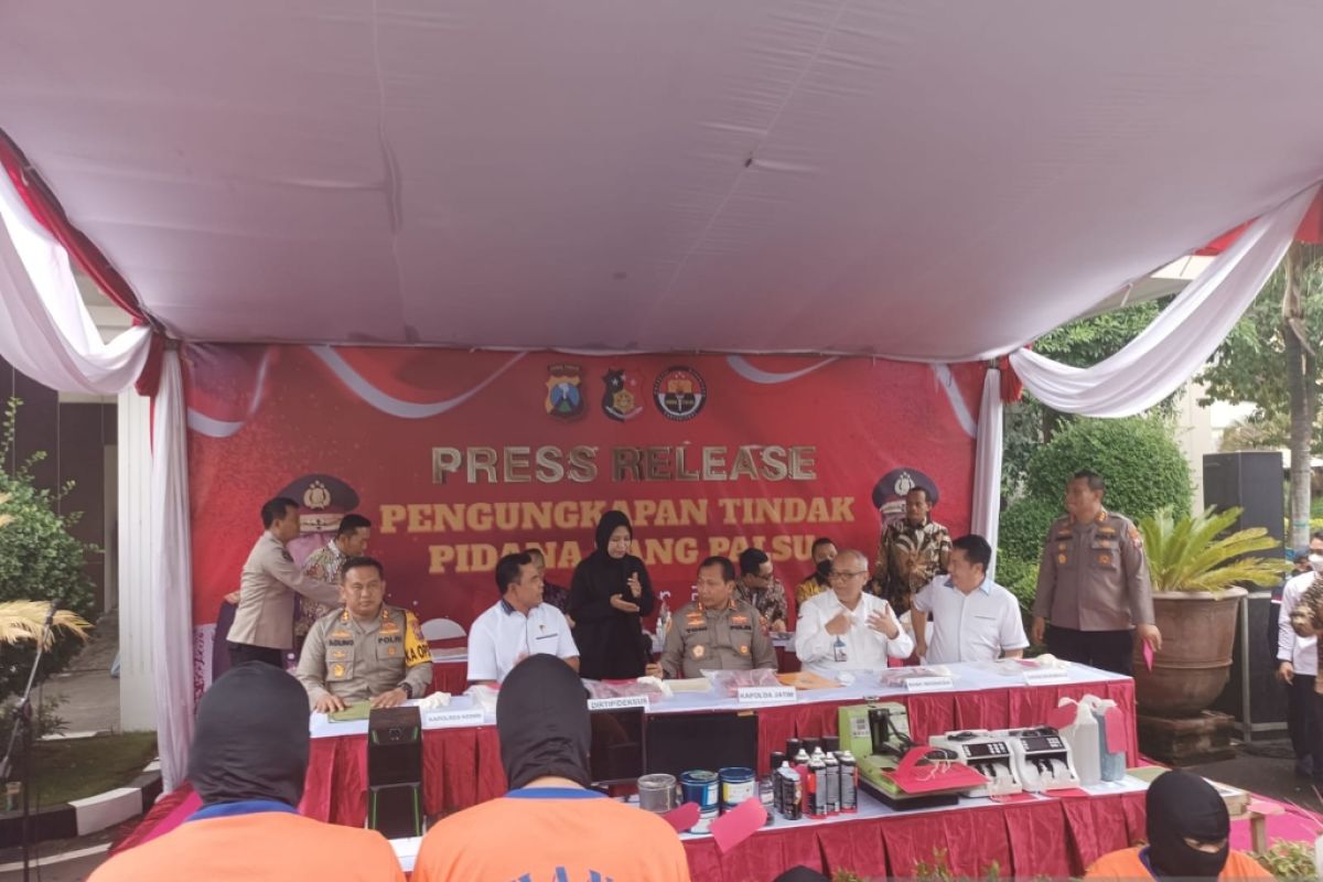 Polda Jatim bekuk sindikat produsen uang palsu antarprovinsi