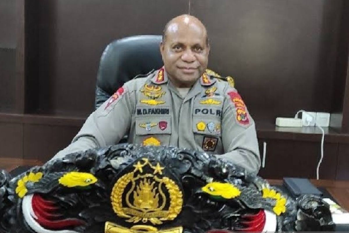 Ketua KPK Firli dampingi tim saat periksa Gubernur Papua