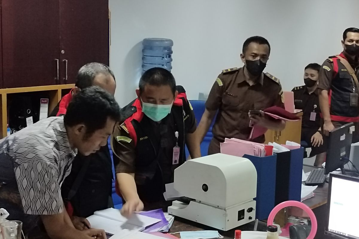 Kejati Lampung geledah kantor BPPRD terkait kasus korupsi DLH Bandarlampung