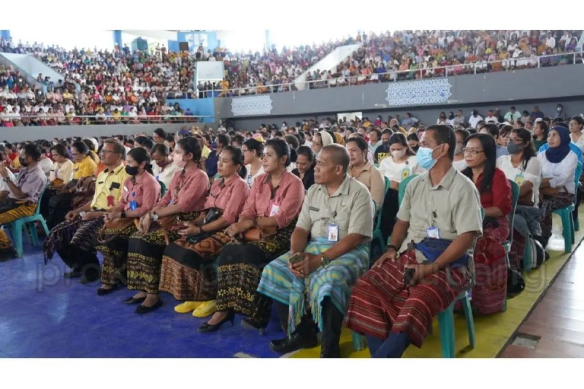 SMPN 5 Kupang dukung penggunaan tenun ikat sebagai pakaian seragam sekolah