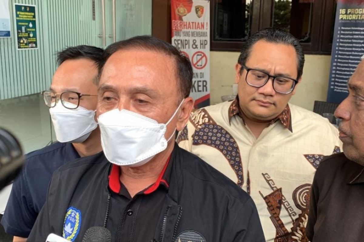 Ketua Umum PSSI diperiksa selama lima jam di Mapolda Jatim