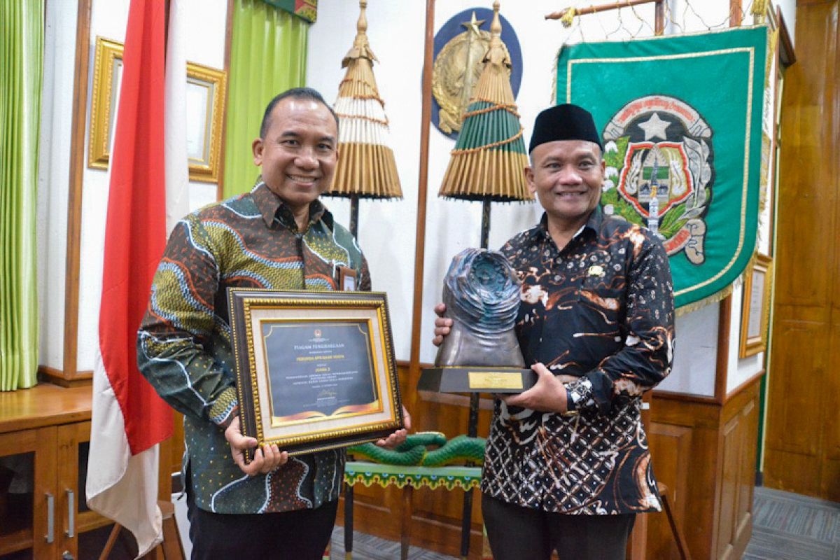 Bank Jogja satu-satunya BUMD di DIY yang raih Paritrana Award