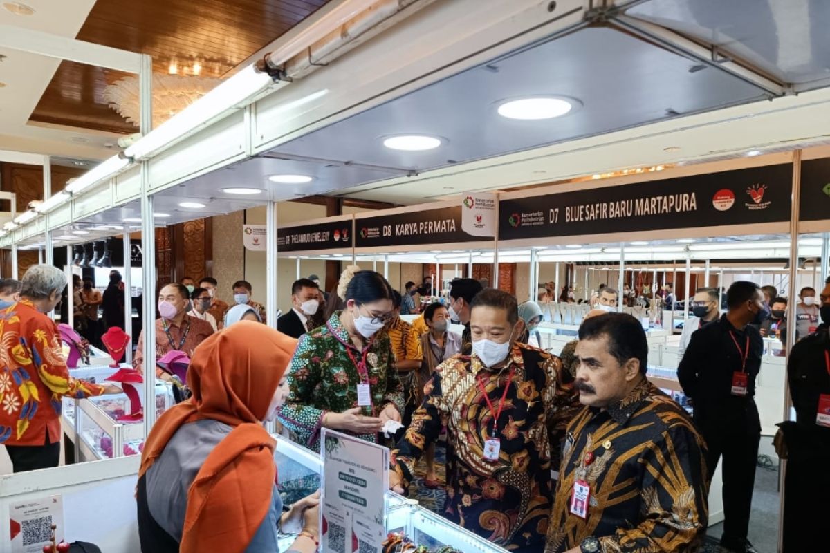 "Surabaya International Jewellery Fair 2022" Diharapkan Pacu Ekonomi ...