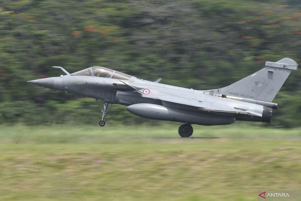 Indonesia, France discuss Rafale pilot training program