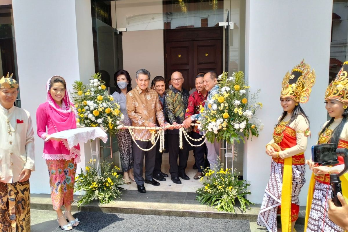 Maybank resmikan Kantor Cabang Induk Surabaya untuk perluas layanan nasabah